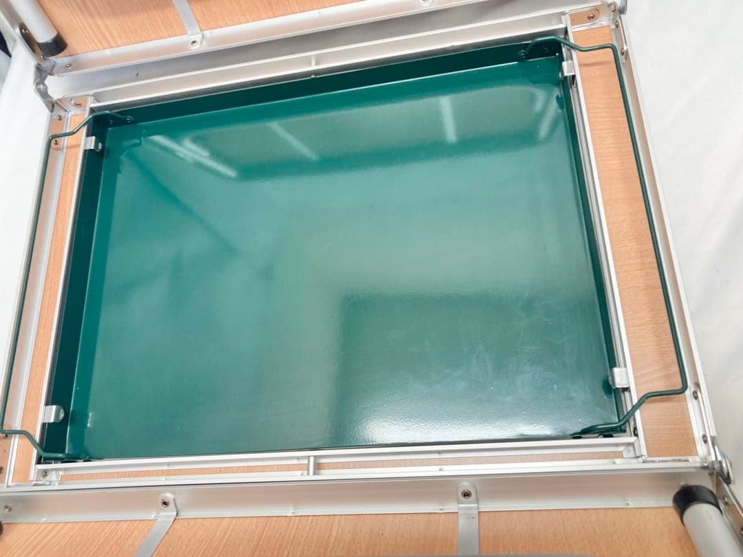 Coleman コールマン　フォールディングテーブル　三つ折り　BBQテーブル