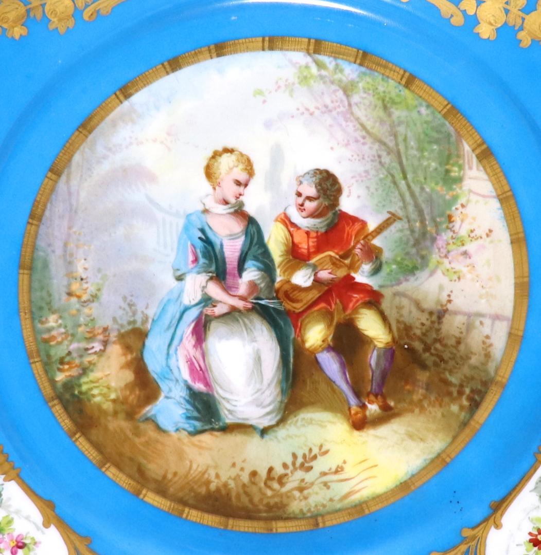 オールド・セーブル 1876年頃 青地色絵金彩男女図皿 ターコイズブルー 大型