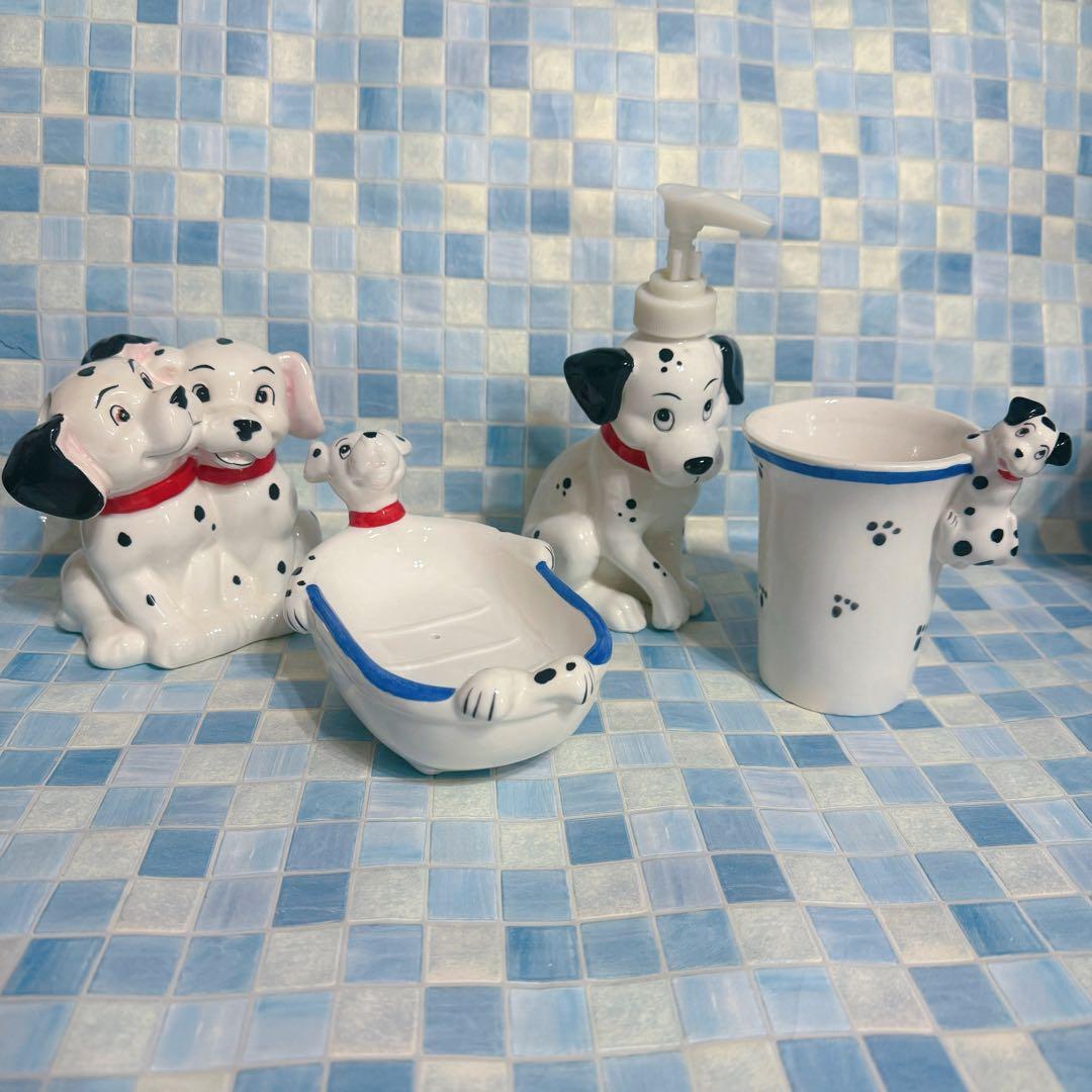 ディズニー　101匹わんちゃん　陶器製　バス4点セット