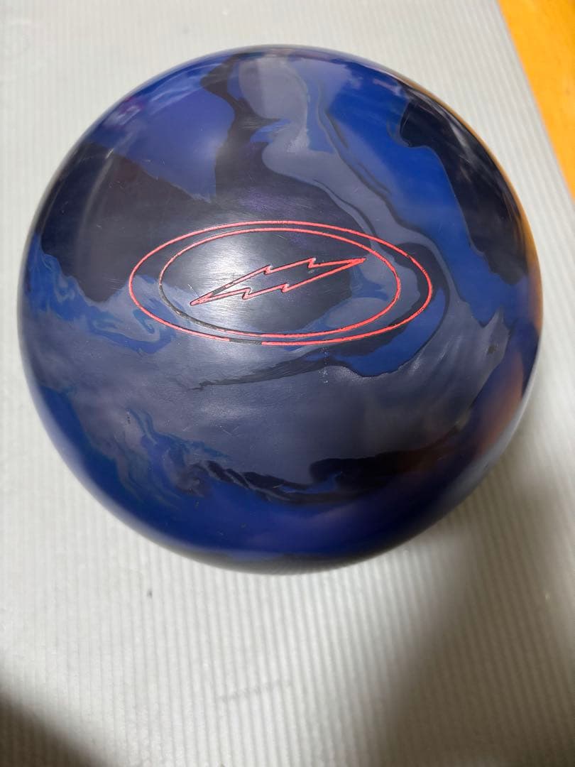 STORM ION ボウリングボール　14ポンド