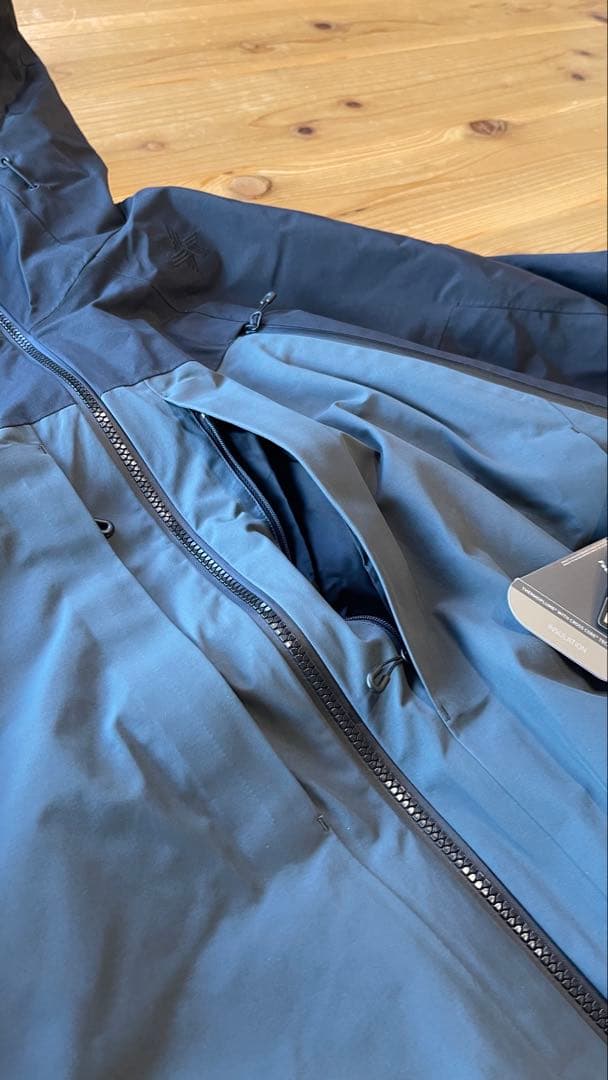 新品 ゴールドウィン ゴアテックスツーレイヤーサーモベンチレーティングジャケット