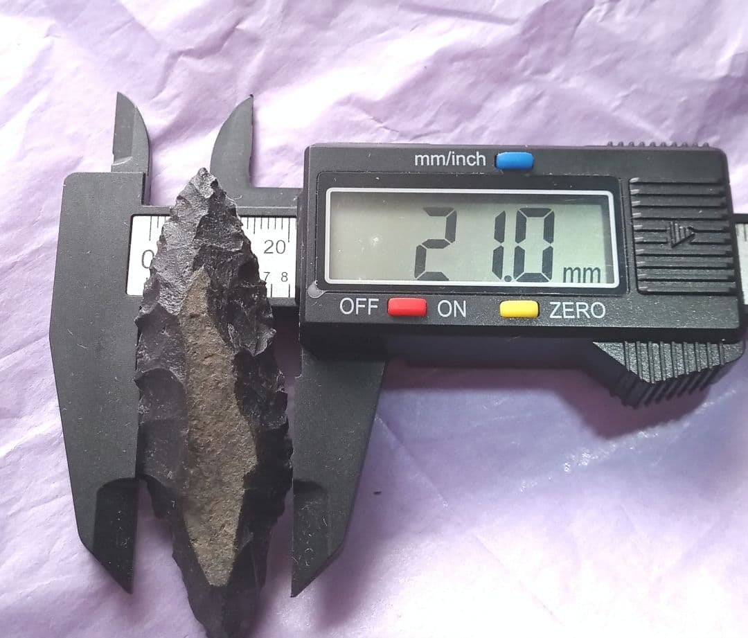 サヌカイト 石器 365 h 槍 模写