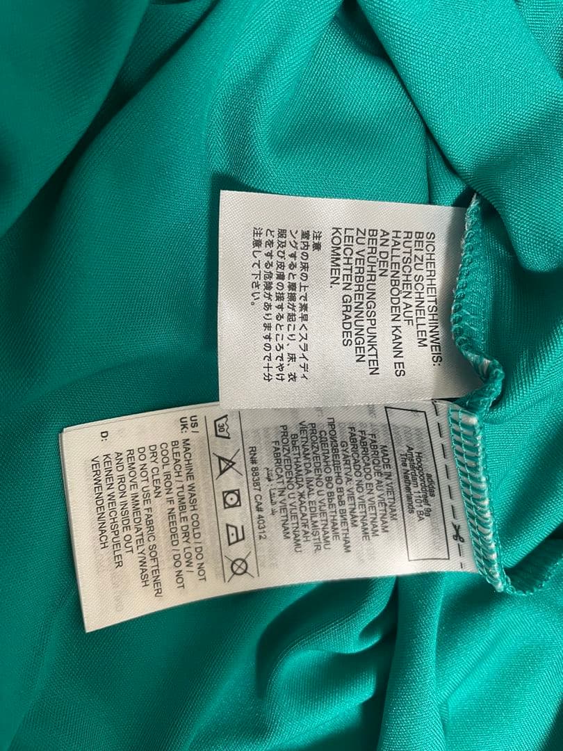 リバプール25-26 3rdユニフォーム　ヴィルツ