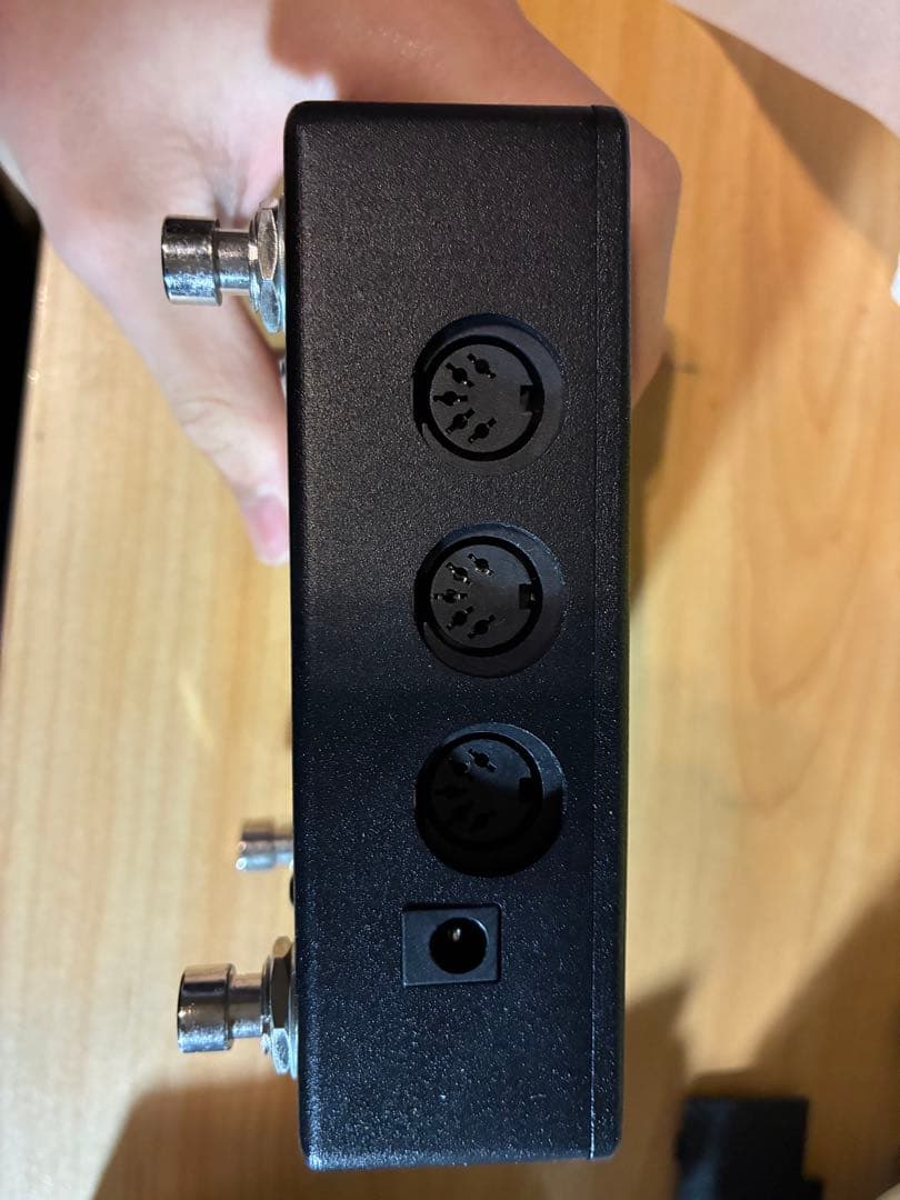 One Control Bavarian MIDIコントローラー