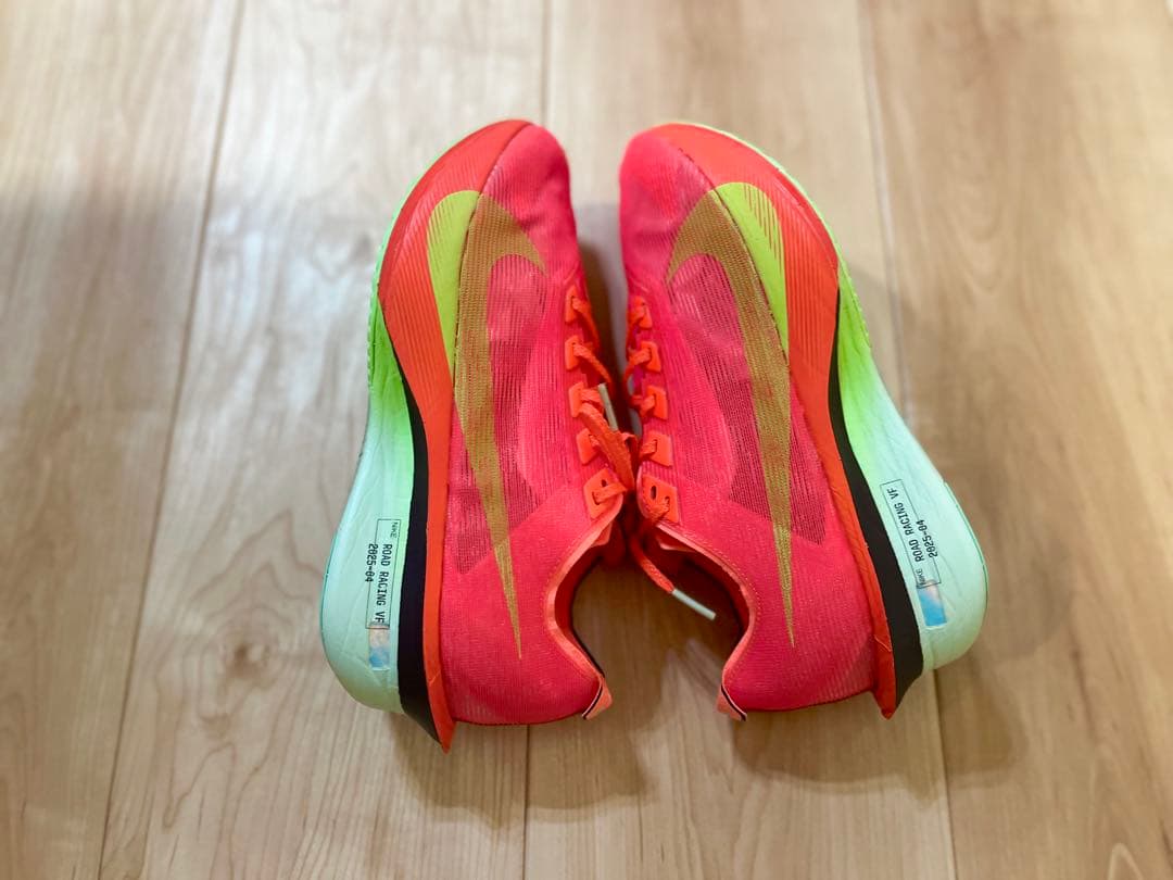 【当日または翌日発送】ナイキ ヴェイパーフライ4 26.0cm レッド