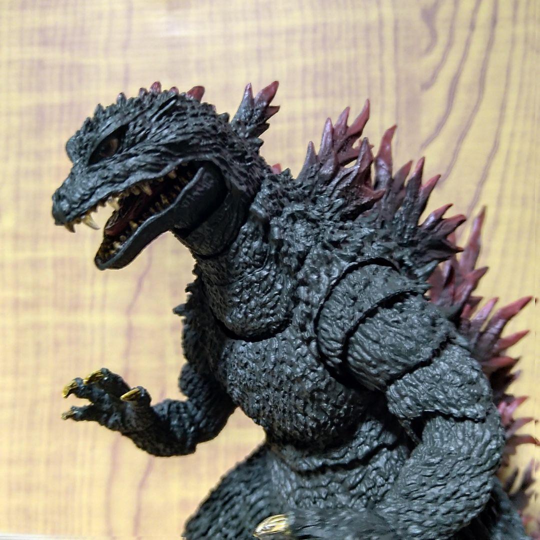 S.H.MonstersArts　ゴジラ（2000）
