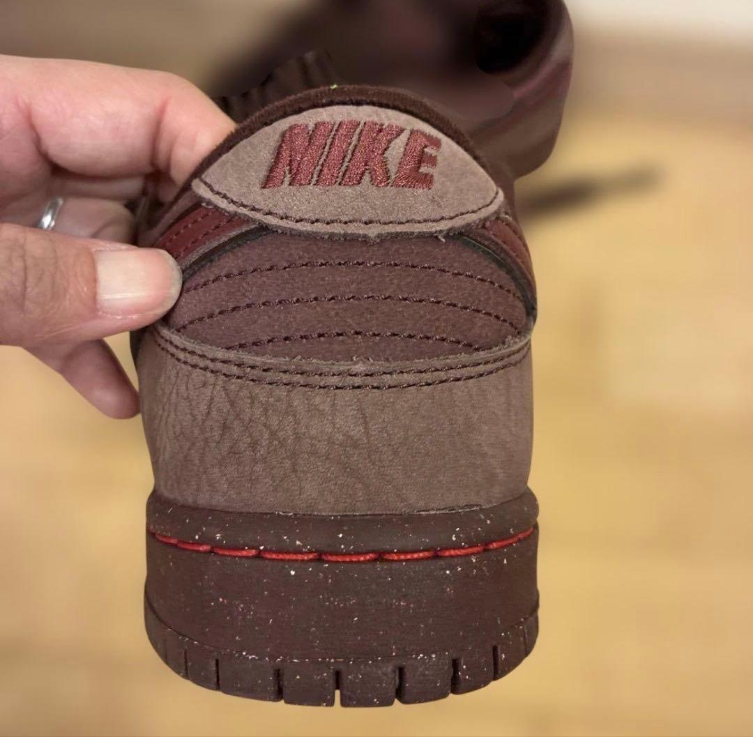 Nike sb バーガンディ