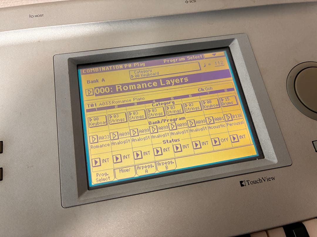 KORG TRITON 61鍵盤ミュージックワークステーション