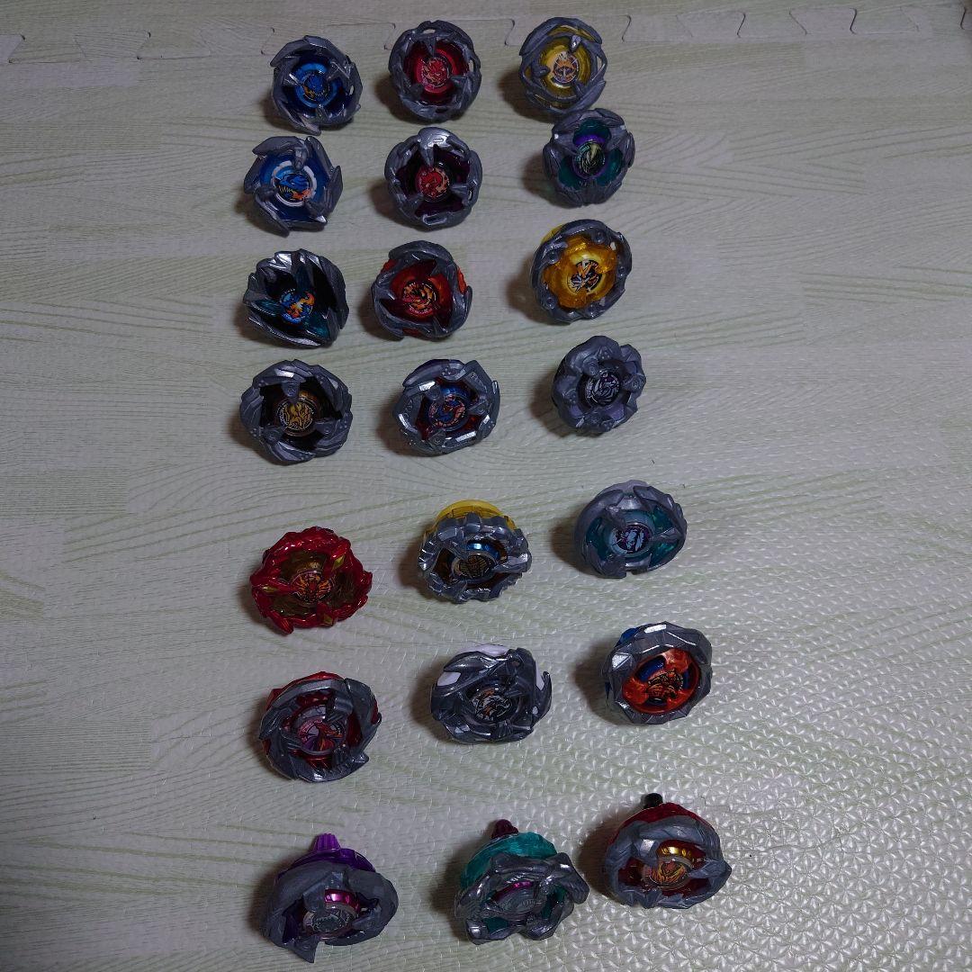 C*C様 ベイブレードX　アニメ登場カラー　21個セット　中古