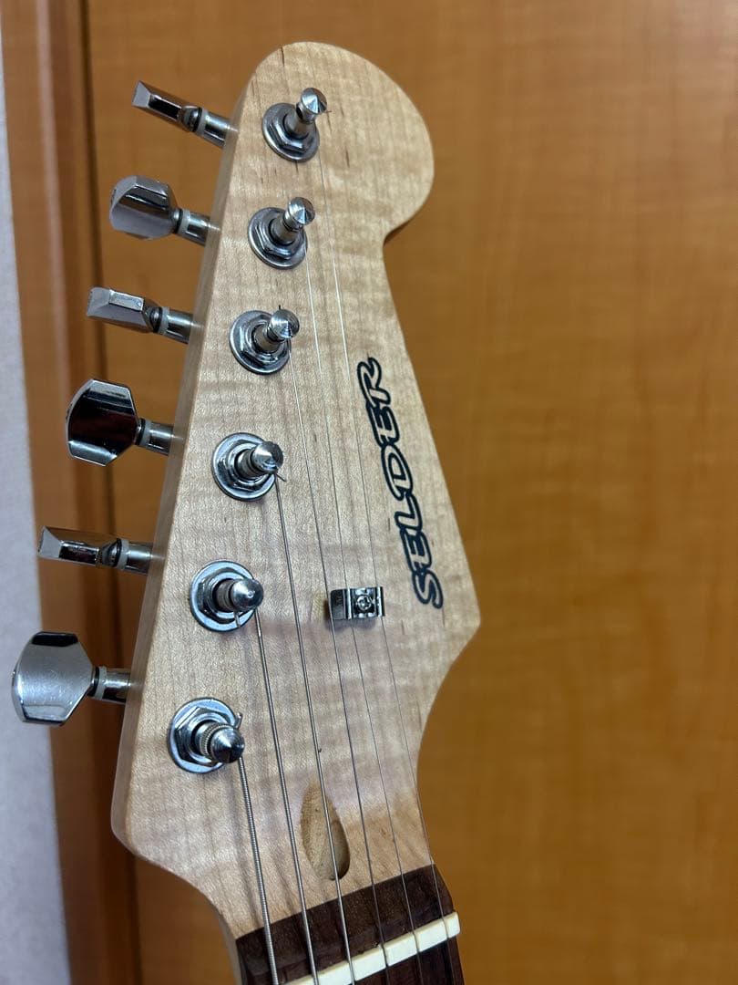 SELDERストラトキャスタータイプ黒 シングルコイル