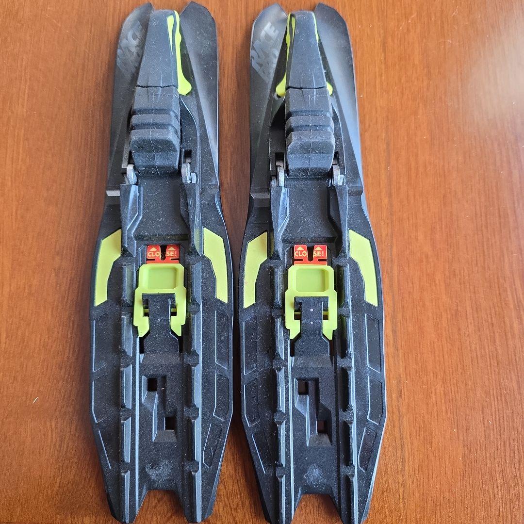 スキー ビンディング ブラック/グリーン