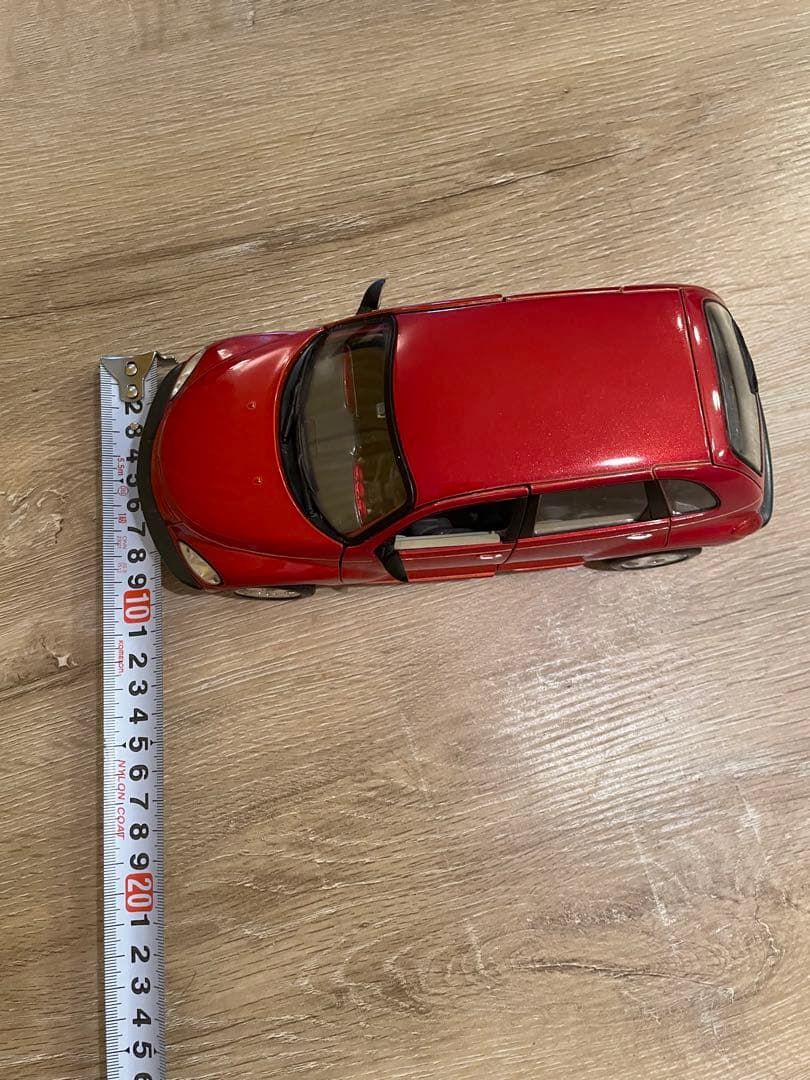 Maisto Chrysler (クライスラー) PT Cruiser 1/18