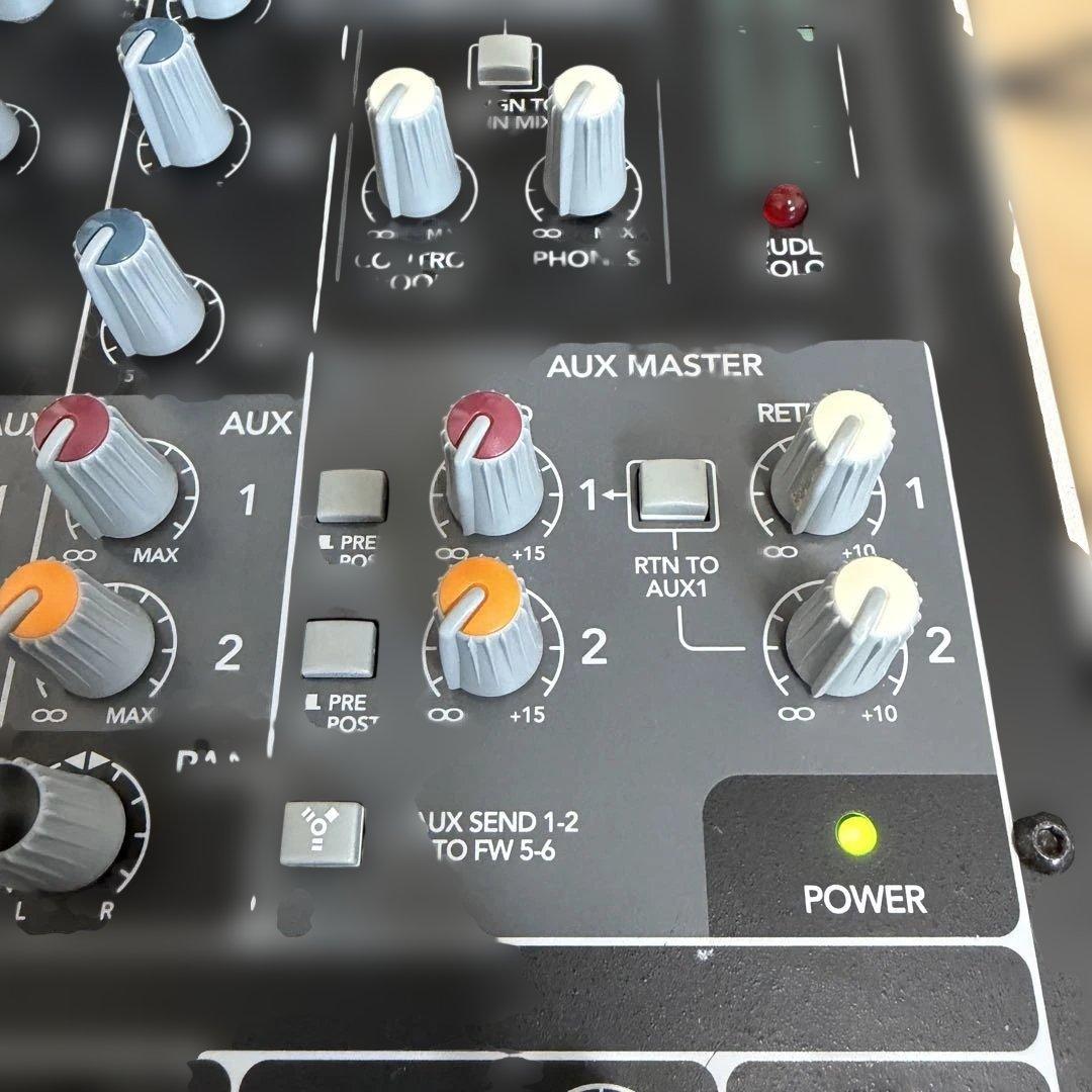 【極美品】MACKIE アナログミキサー ONYX 820i