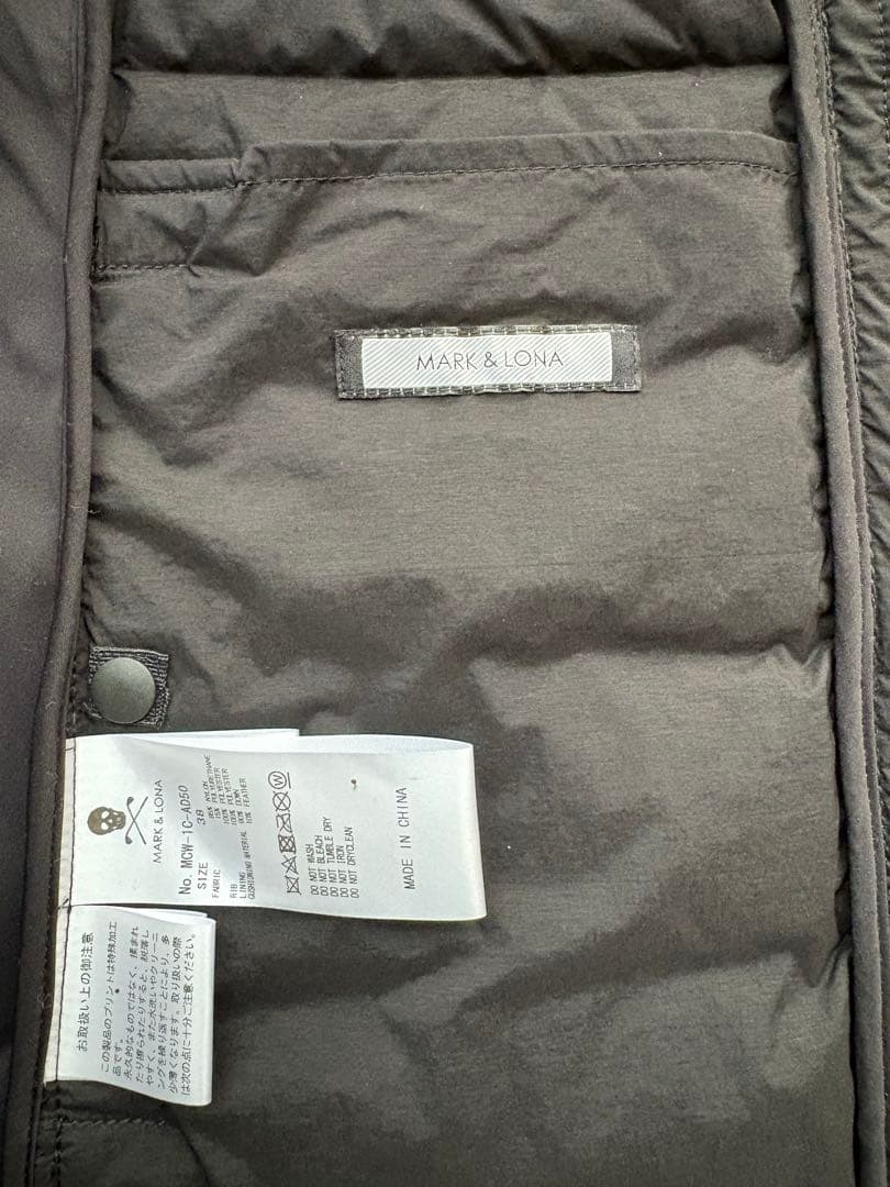 マークアンドロナ ベスト Mサイズ