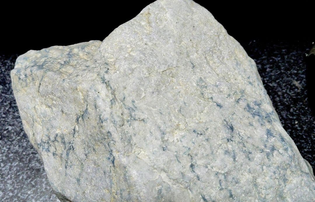 ★翡翠原石★糸魚川硬玉【横川ブルー・転石・川ズレ・ウブ5kg】