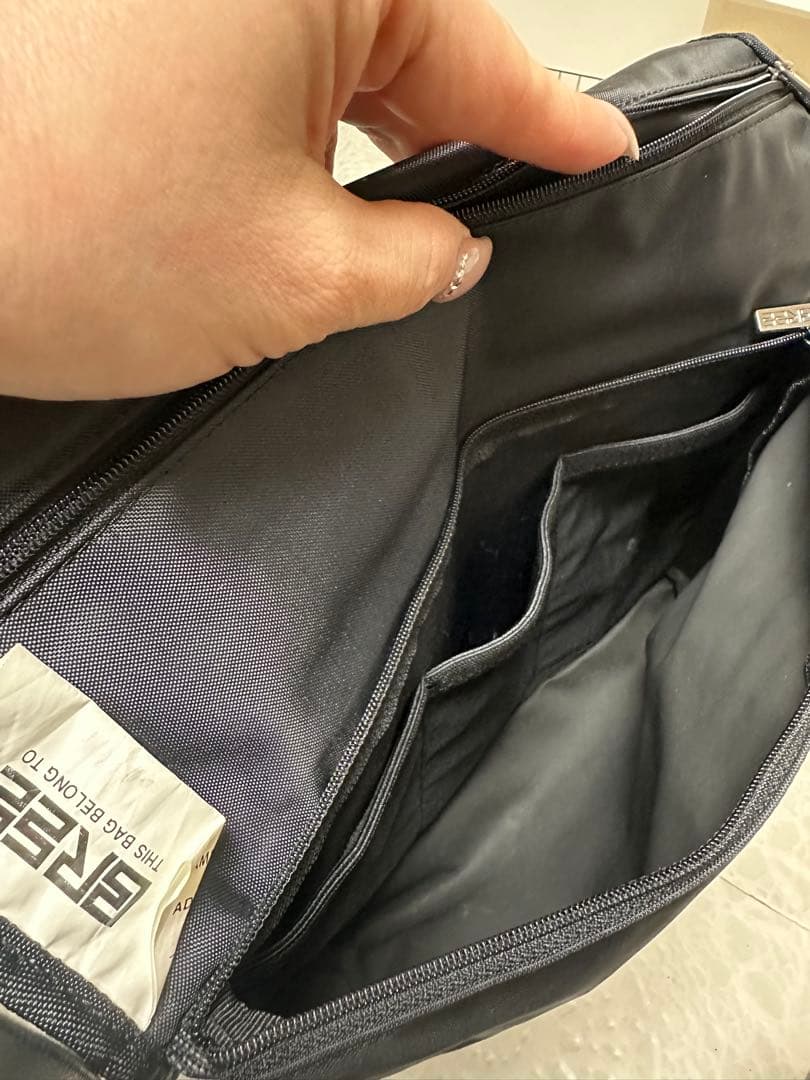 BREE 黒 折りたたみトラベルポーチ