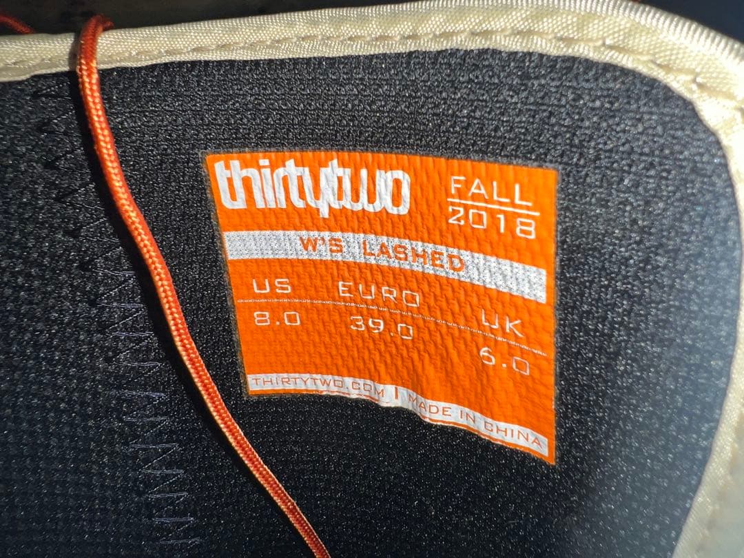 サーティツー　レディースブーツ25.0cm