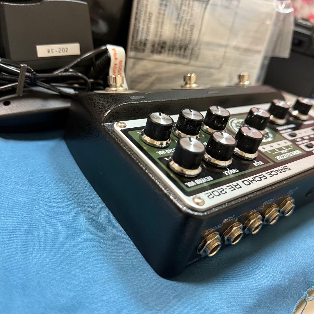 BOSS スペースエコー RE-202 多機能ディレイ 付属品完備 MIDI対応