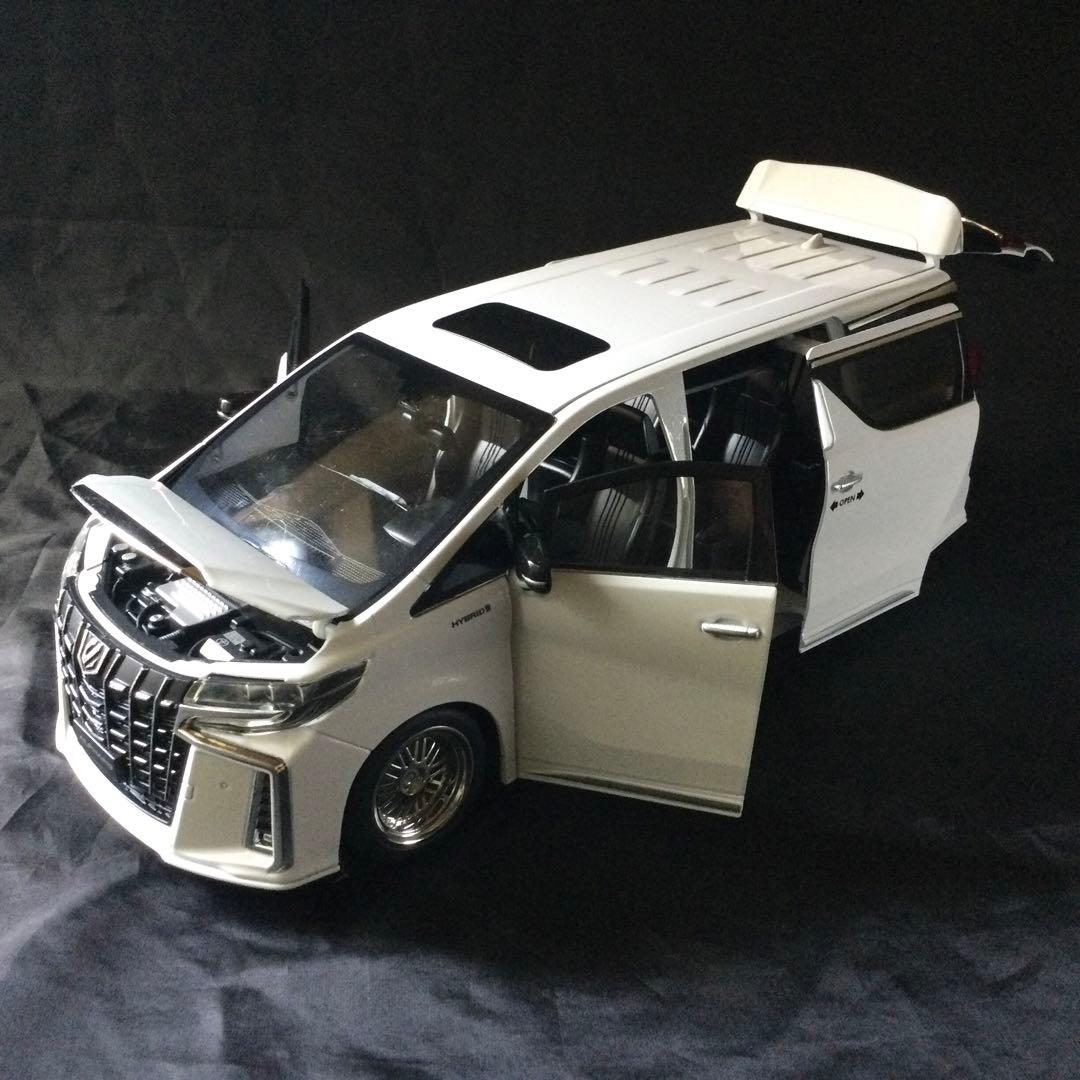 トヨタ アルファード 2023年型 TOYOTA ALPHARD 1/18