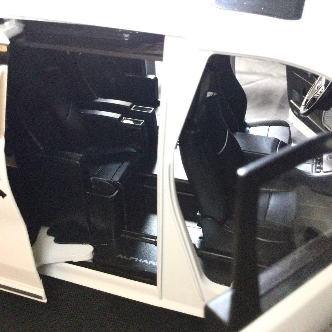 トヨタ アルファード 2023年型 TOYOTA ALPHARD 1/18