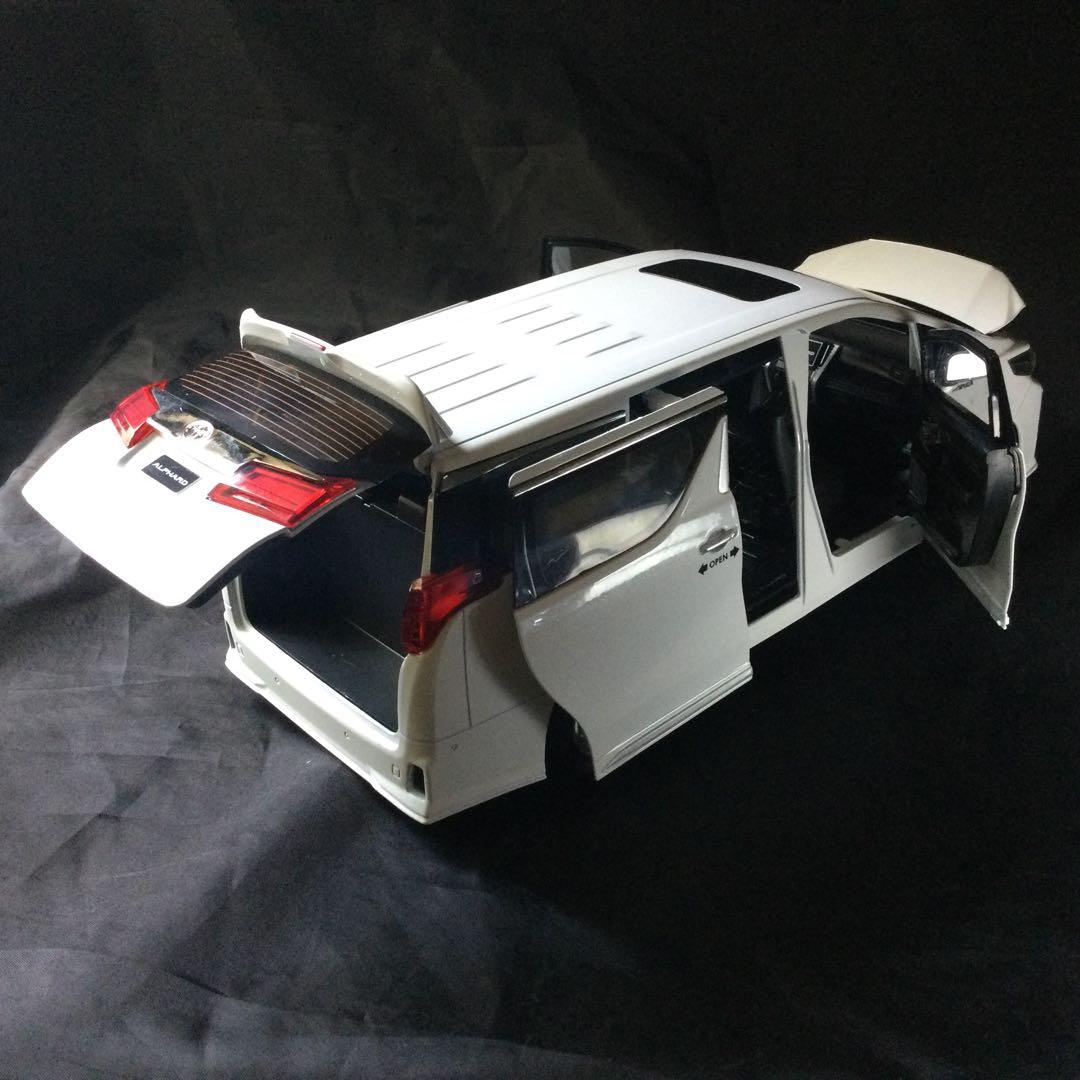 トヨタ アルファード 2023年型 TOYOTA ALPHARD 1/18