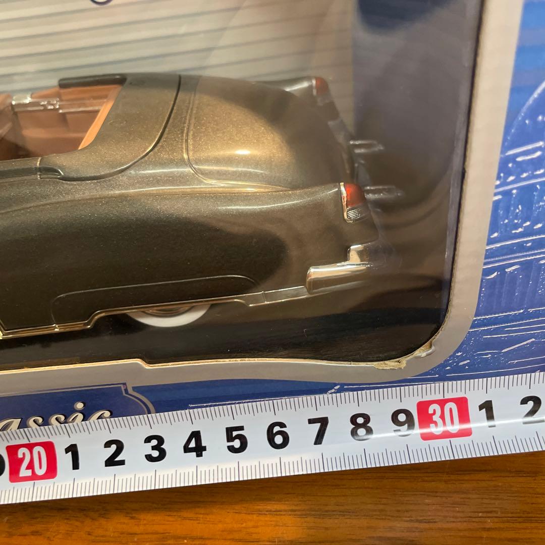 いい色です！新品未開封　1953 キャデラックエルドラド1／18