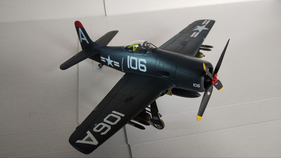 プラモデル完成機　1/48　F8F-1/2「USS Tarawa」