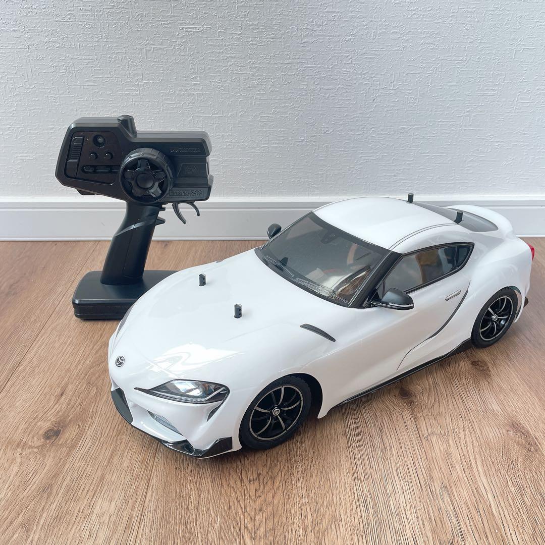 美品　タミヤ　1/10 完成済ラジコン XB トヨタ　スープラ　ホワイト　絶版品