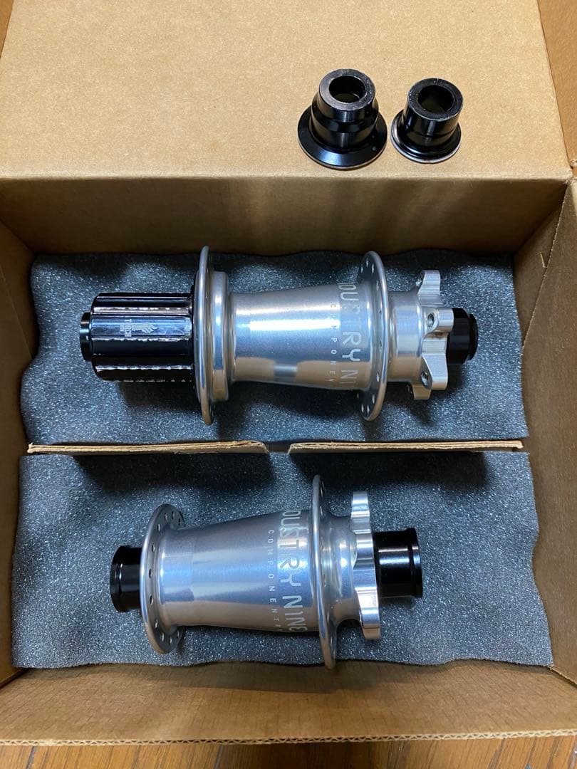 industry nine Torch 前後ハブセットDH