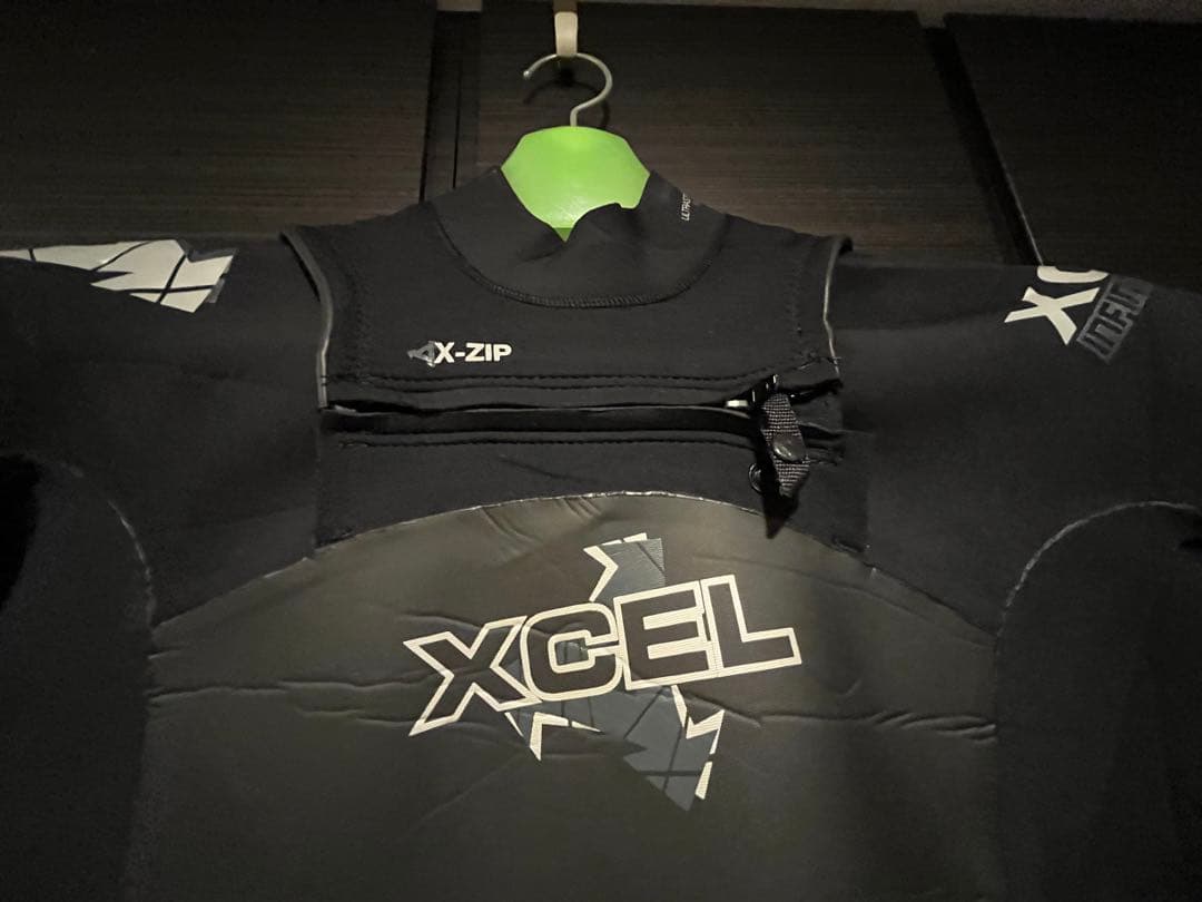 XCEL エクセル　ウエットスーツ　シーガル　サイズLT 2mm