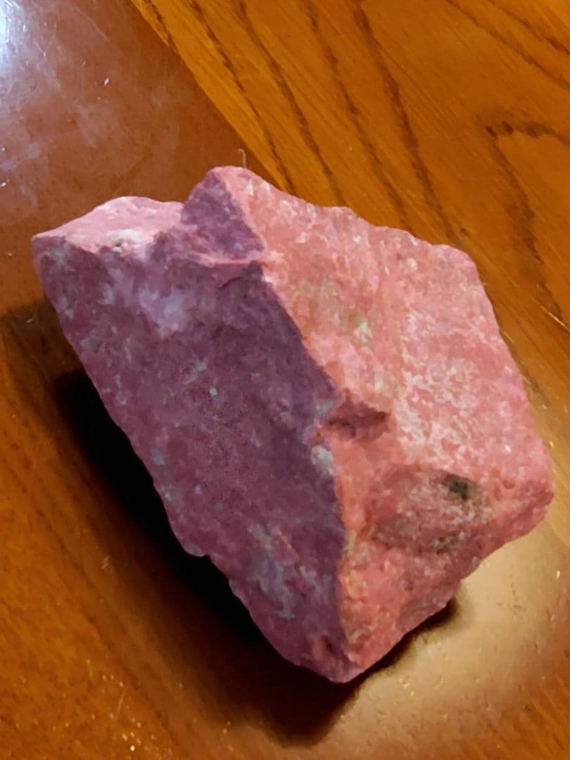 桃廉石(チューライト)原石