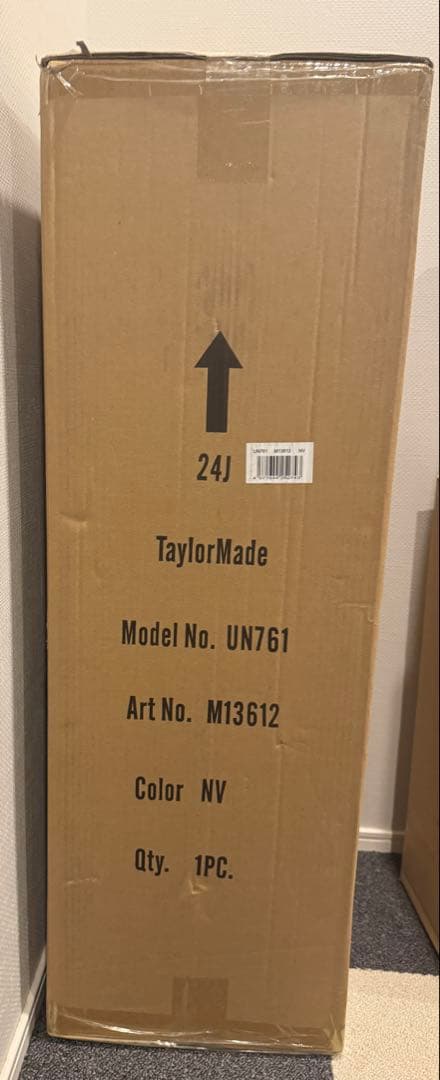 【新品未使用】Taylormade Helitage90 キャディバッグ　限定品