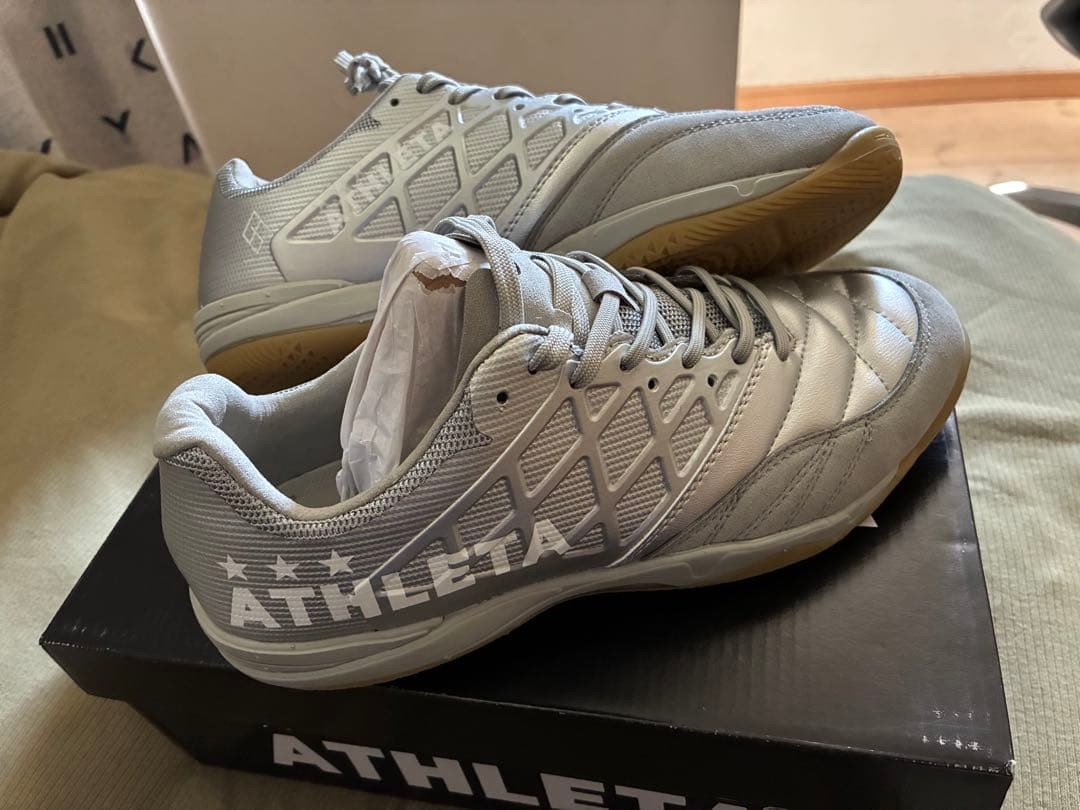 ATHLETA teo フットサルシューズ シルバー