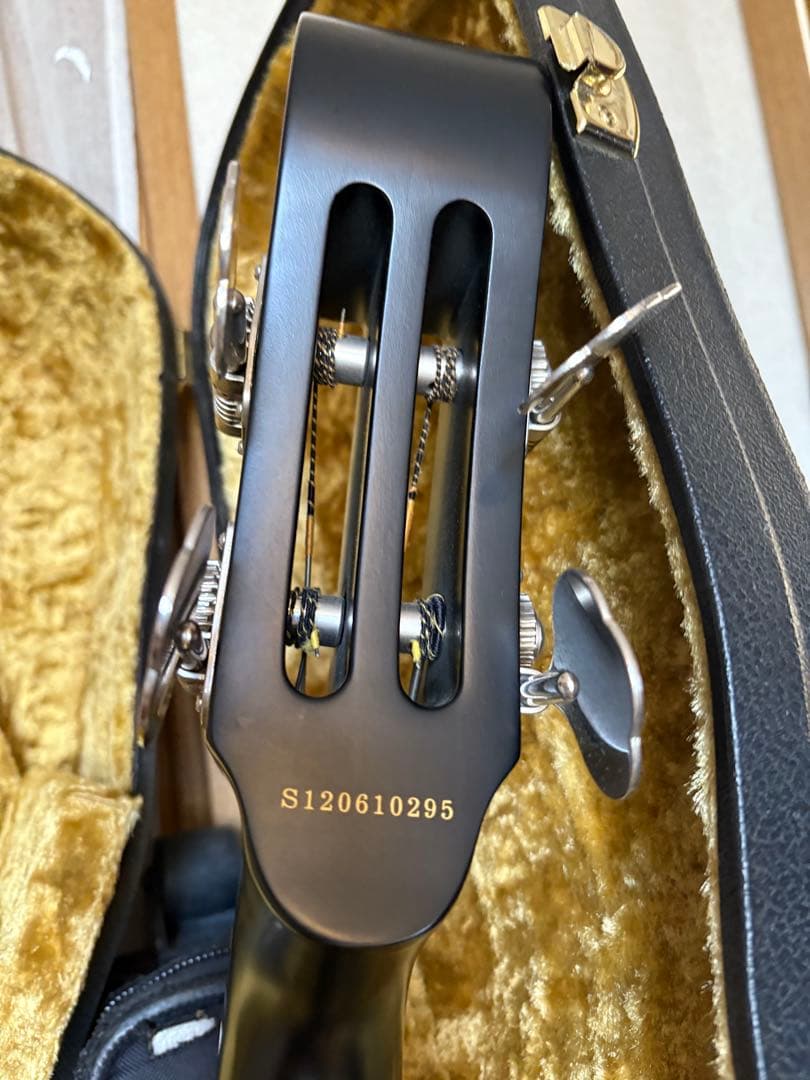 現状品　アップライトベース　Aria