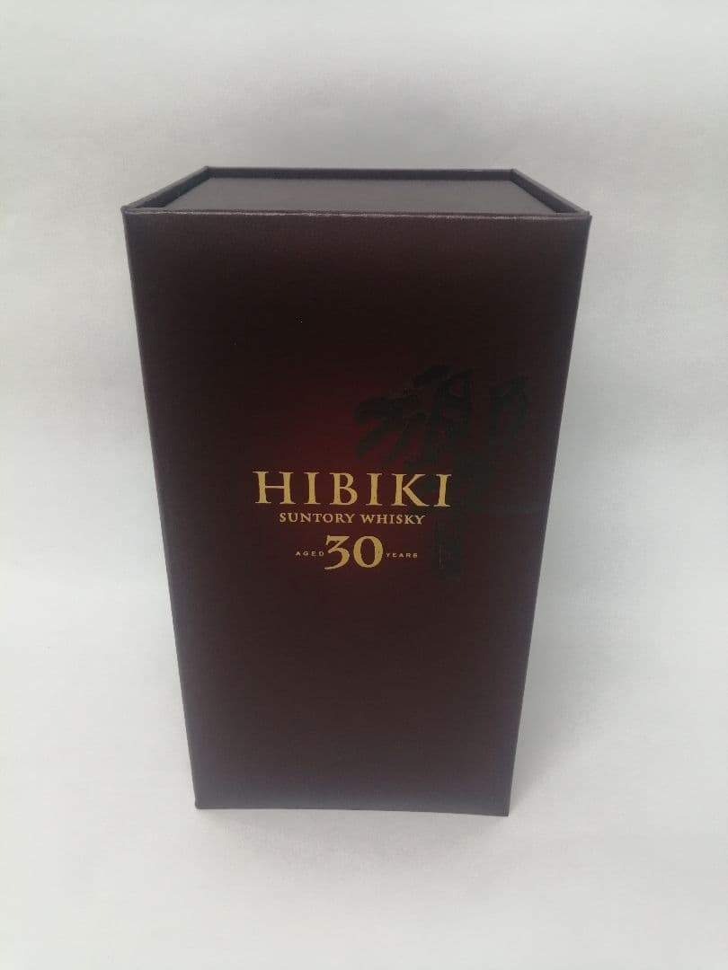 サントリー　響　30年　700ml