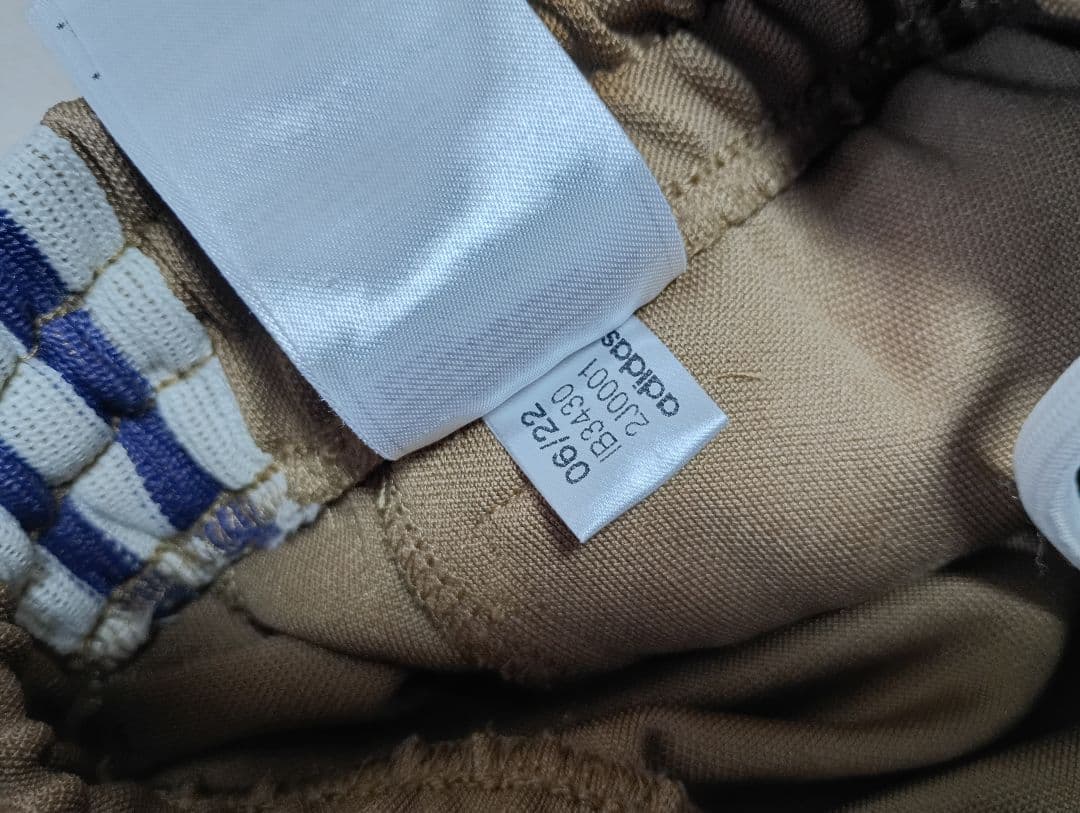 adidas 美品 adicolor heritage IB3430 2XL