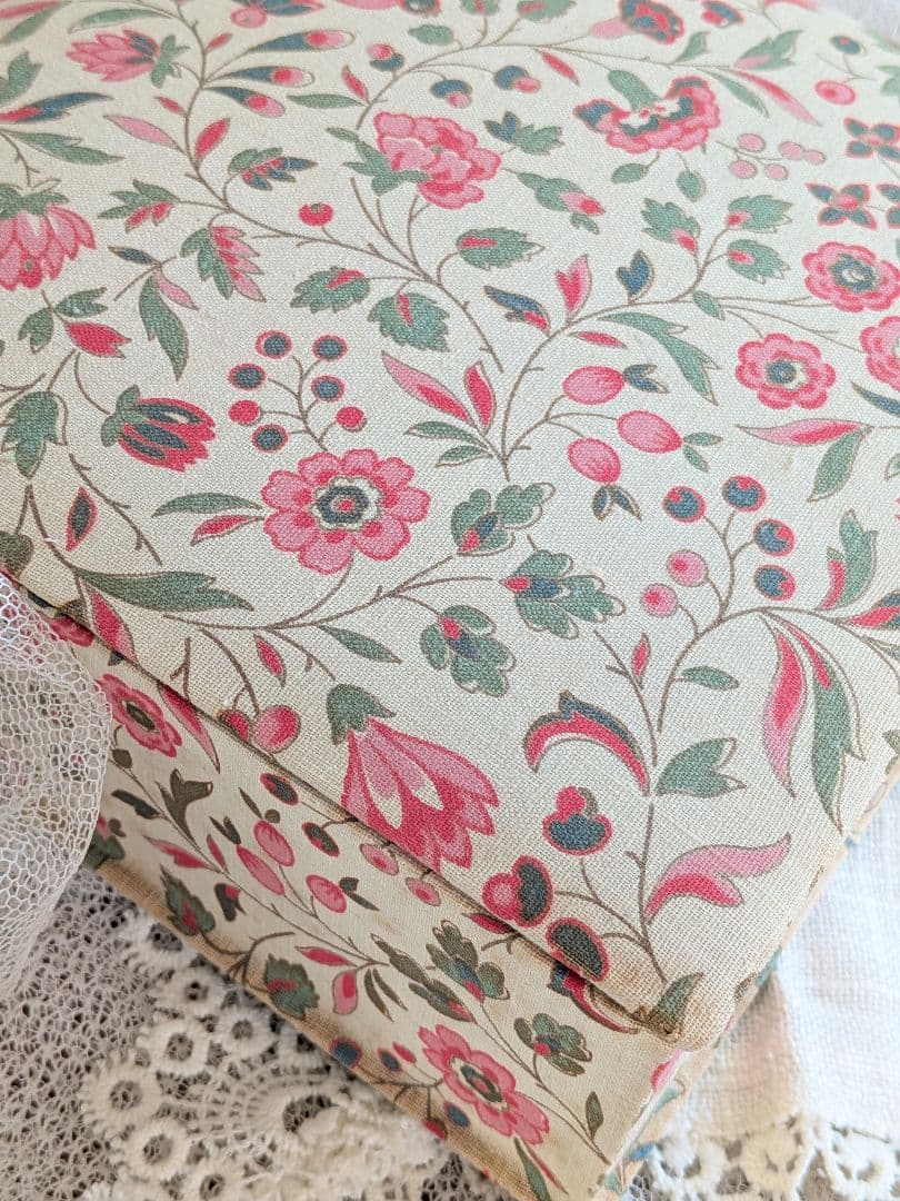 カルトナージュBOXに布花ぎっしりセット フランス製アンティーク
