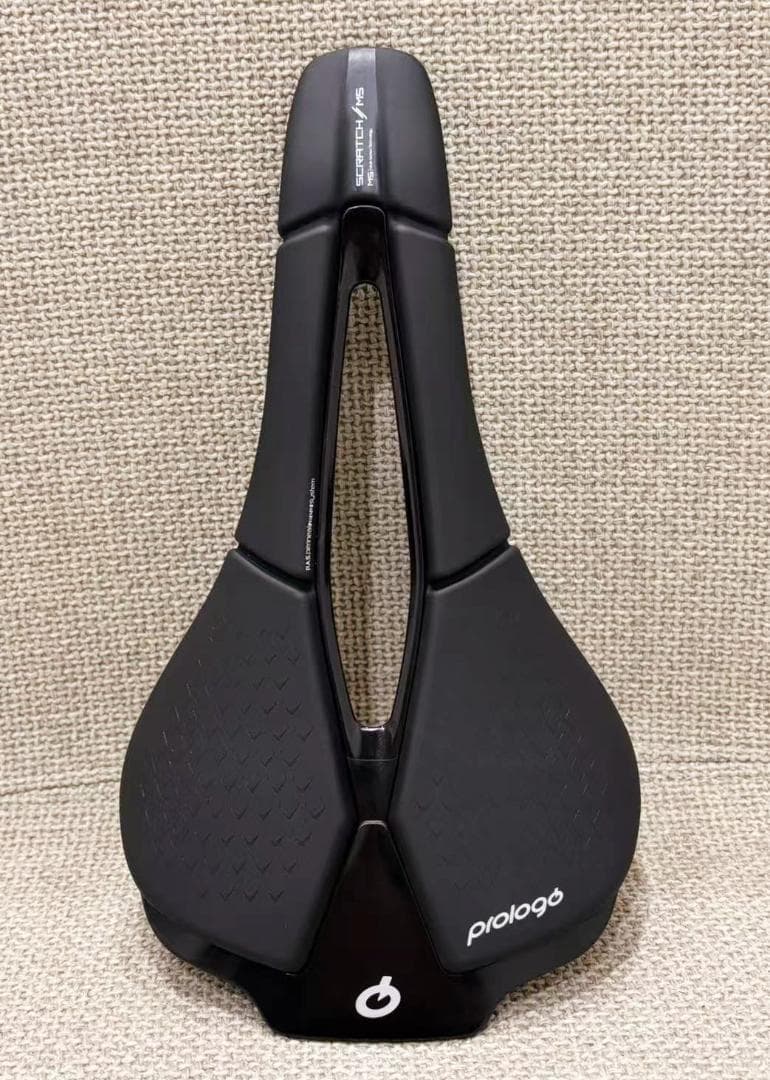 ロードバイク用サドル　Prologo SCRATCH M5 PAS