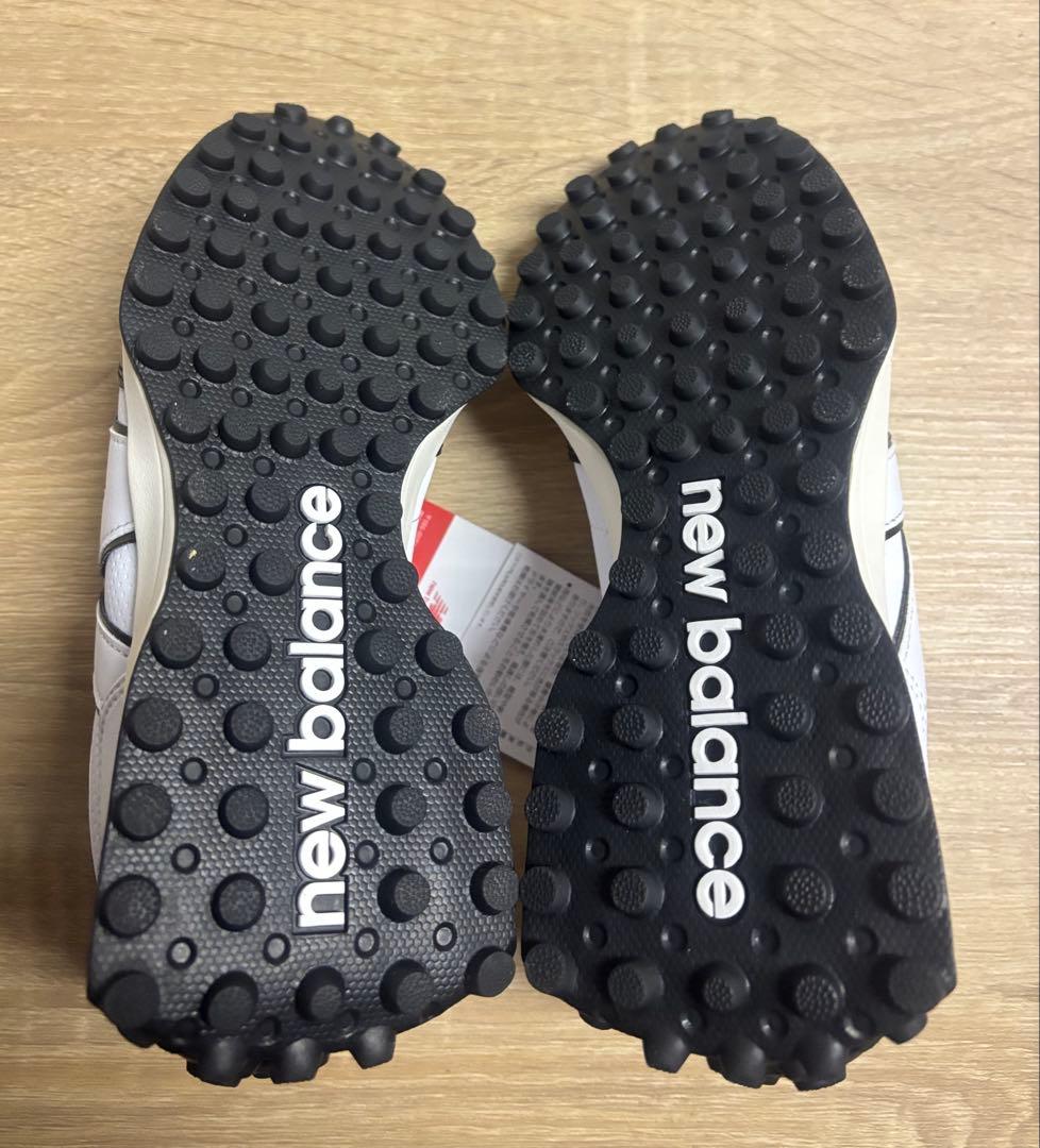 未使用 24cm D ニューバランスゴルフシューズ WGS327AF ホワイト