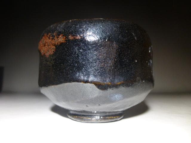 楽吉左衛門　六代　左入　黒茶碗／楽吉左衛門　九代　了入　極め箱