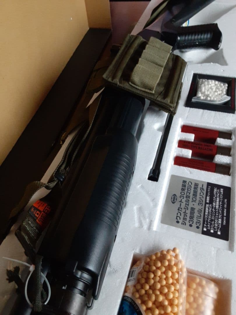 エアーショットガン　M3スーパー90タイプ　ベルト付き