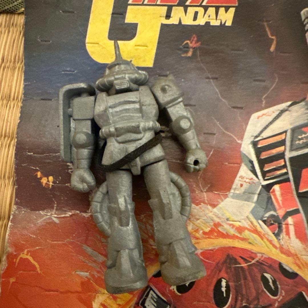 当時物　ザク グフ　ガシャポン ガチャ　台紙付き　超合金