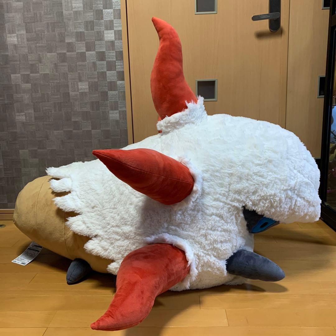 メラルバ　等身大　ぬいぐるみ