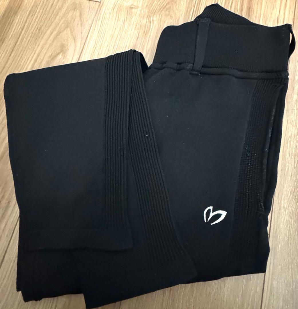 マスターバニー　MBE ニット　セットアップ