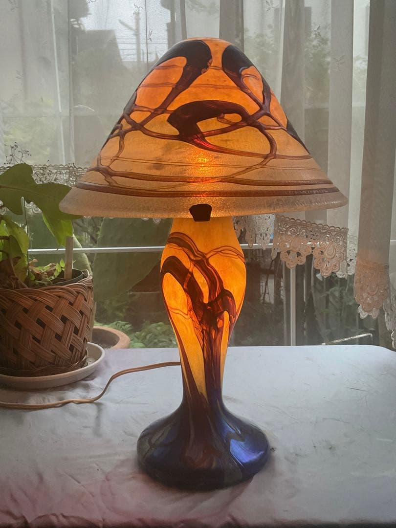 「ミシェル ルゾロ(1949~仏)」1990年作「テーブルランプ」