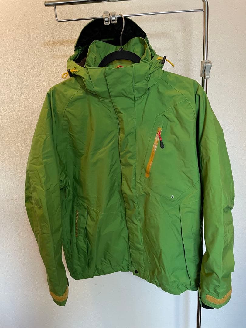 美品　メガバス　サーモスーツ、キャップのセット