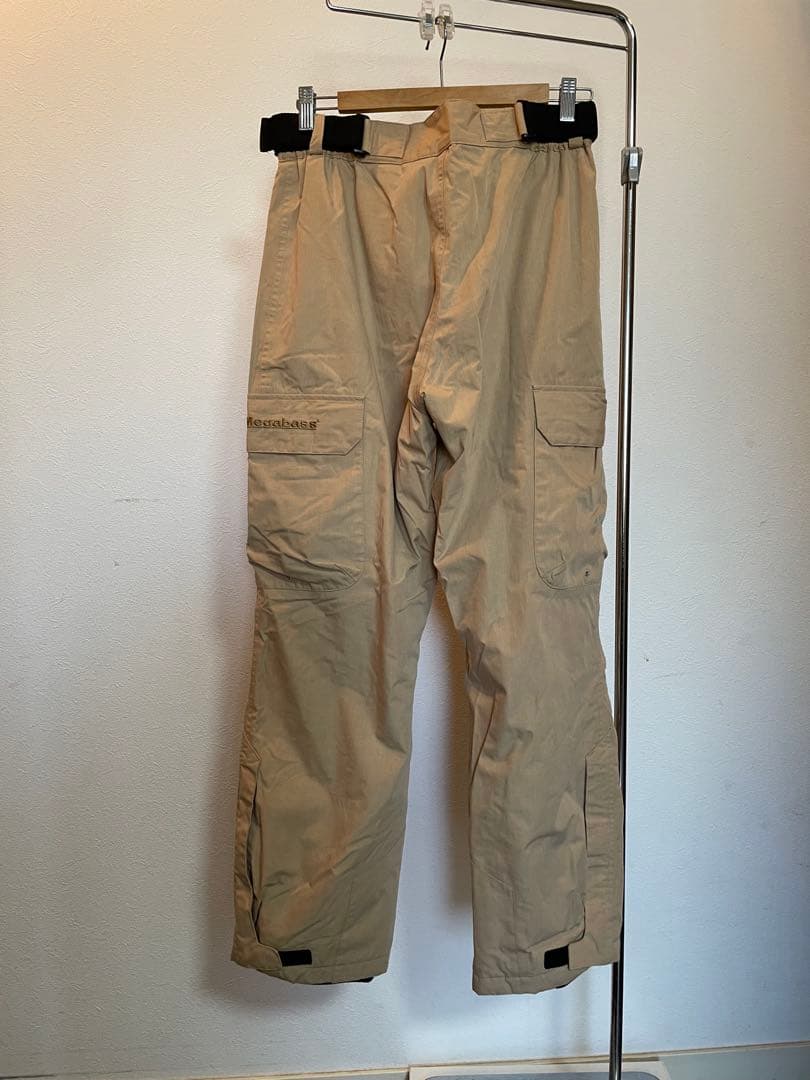 美品　メガバス　サーモスーツ、キャップのセット