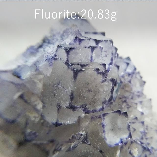 20.83g　縁取りフローライト　キューブタイプ　鉱物標本　フローライト