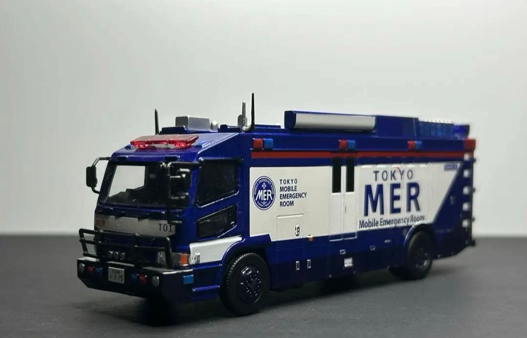 TOKYOMER 東京MER ダイキャストミニカー　1/64