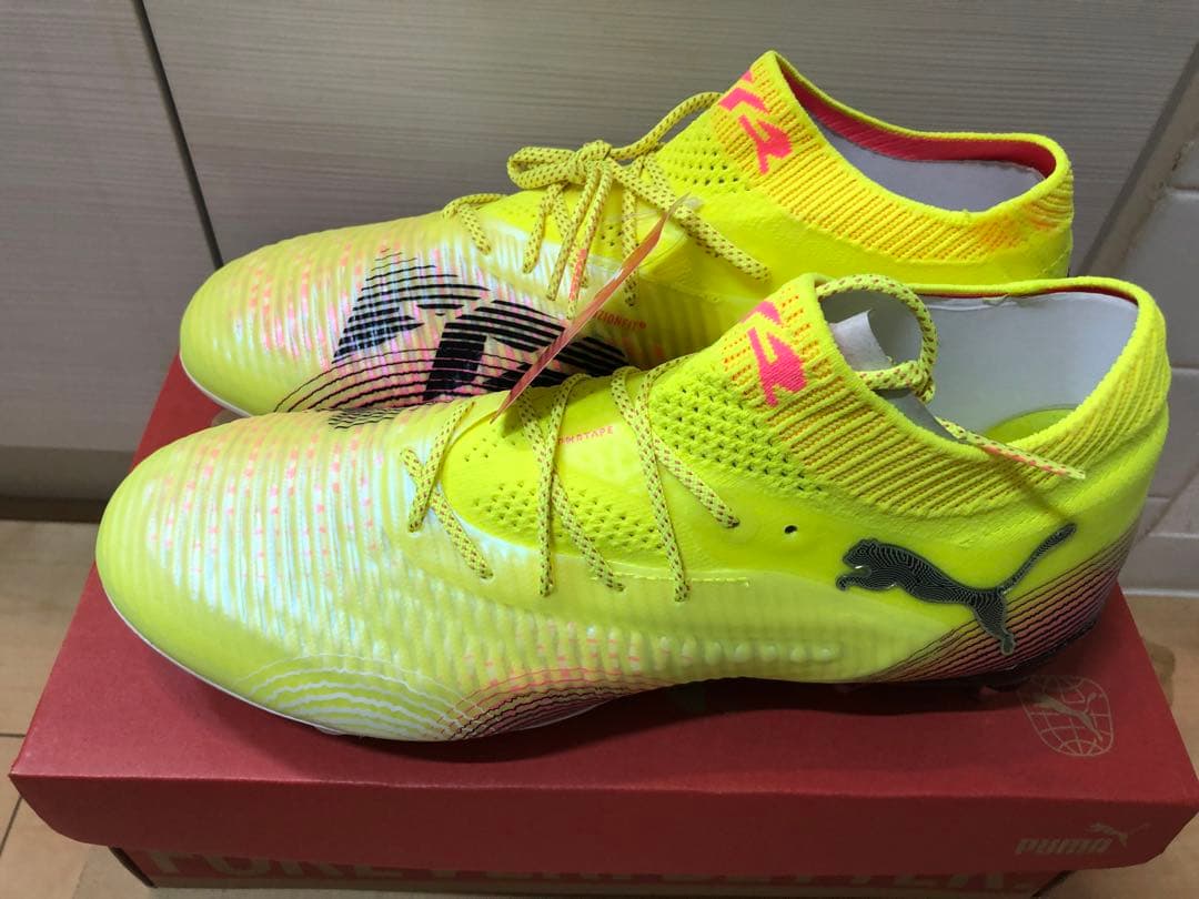 プーマフューチャー 8 アルティメット MXSGイエローアラート 26.5cm
